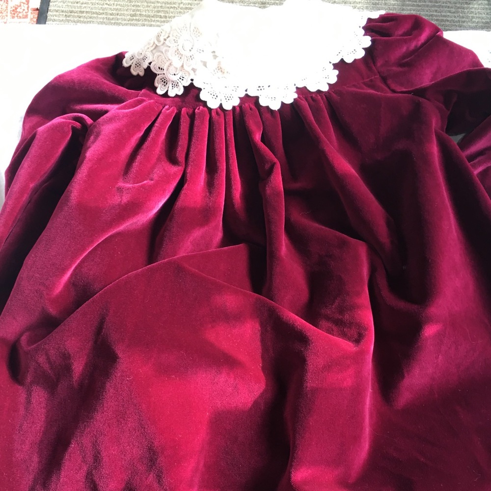 Sarah Kent burgundy velvet dress size 7/8